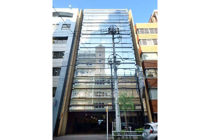 株式会社オーミックが入居するビルの外観
