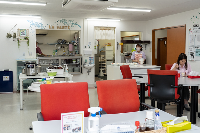 新日本ビルサービス株式会社 本社1階の社員食堂