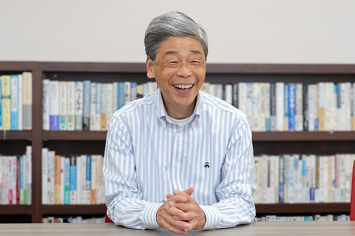 インタビューに答える新日本ビルサービス株式会社 代表取締役社長 関根一成氏